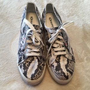 Superga Platform Gray & White Snakeskin Patterned Sneakers - 41.5/US10